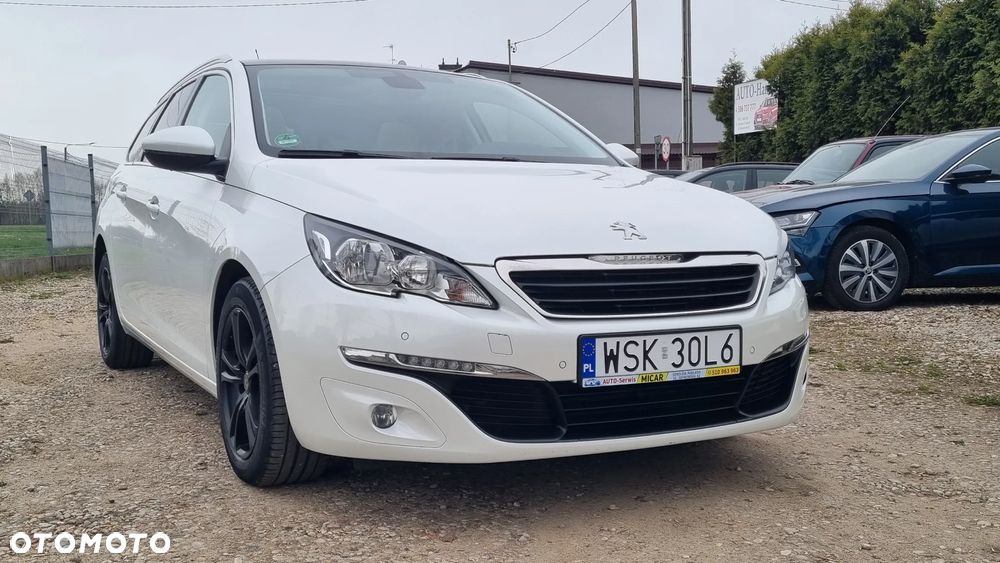 Peugeot 308 1.6 BlueHDi Allure S&S - 4