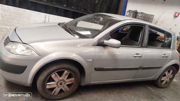 Para Peças Renault Megane Ii (Bm0/1_, Cm0/1_) - 2