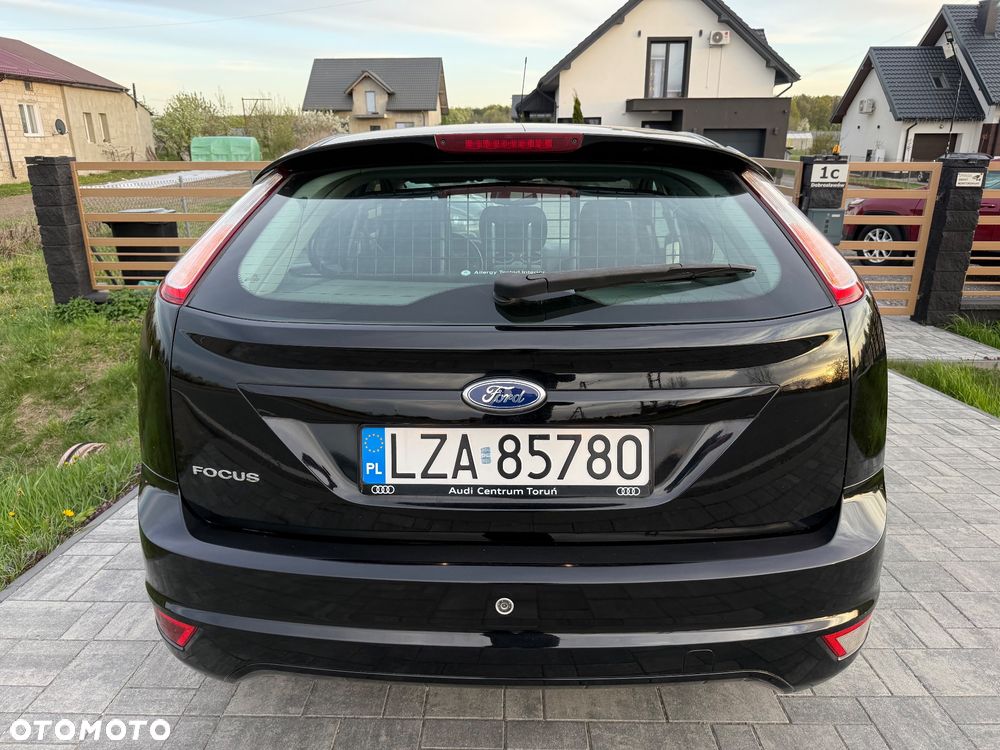 Ford Focus 1.6 16V Ghia - 33