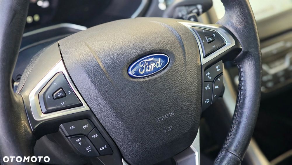 Ford Fusion 2016