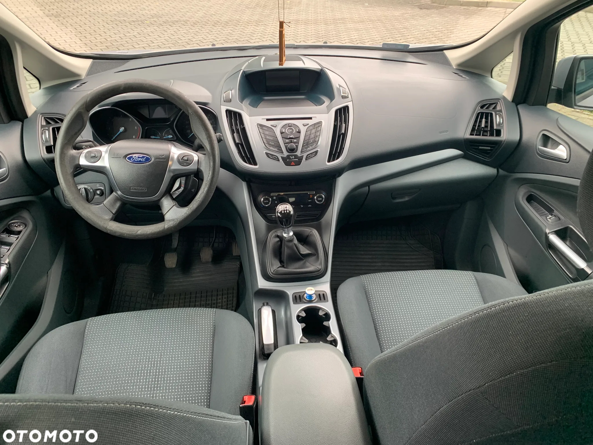 Ford Grand C-MAX - 9