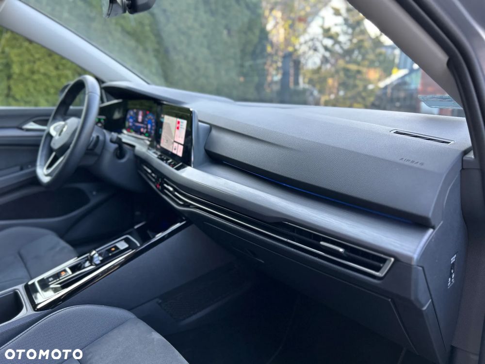 Volkswagen Golf - 30