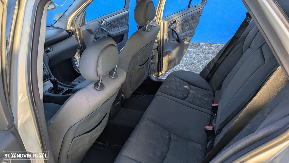 Mercedes-Benz C 220 CDi Avantgarde - 15