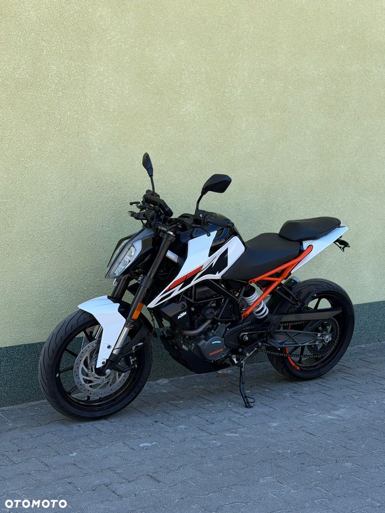 KTM Duke 125 - 26