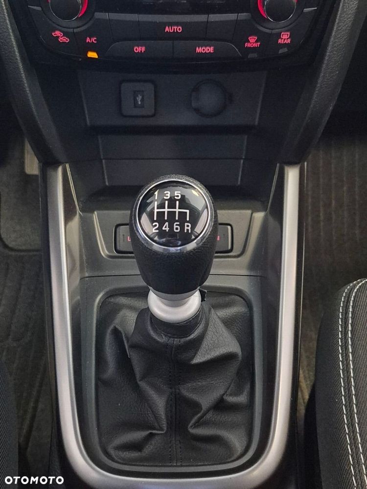 Suzuki Vitara - 25