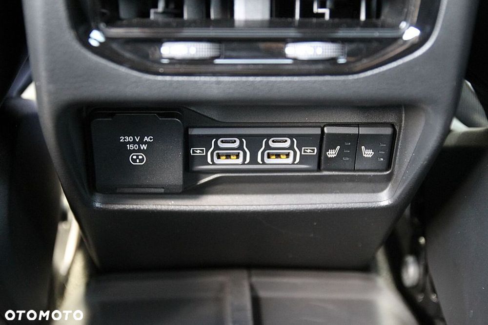 Jeep Grand Cherokee - 26