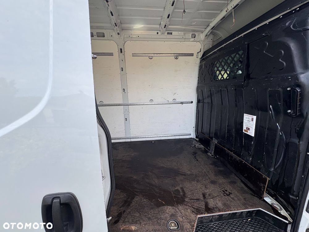 Iveco Daily 35S16 MAXI - 23