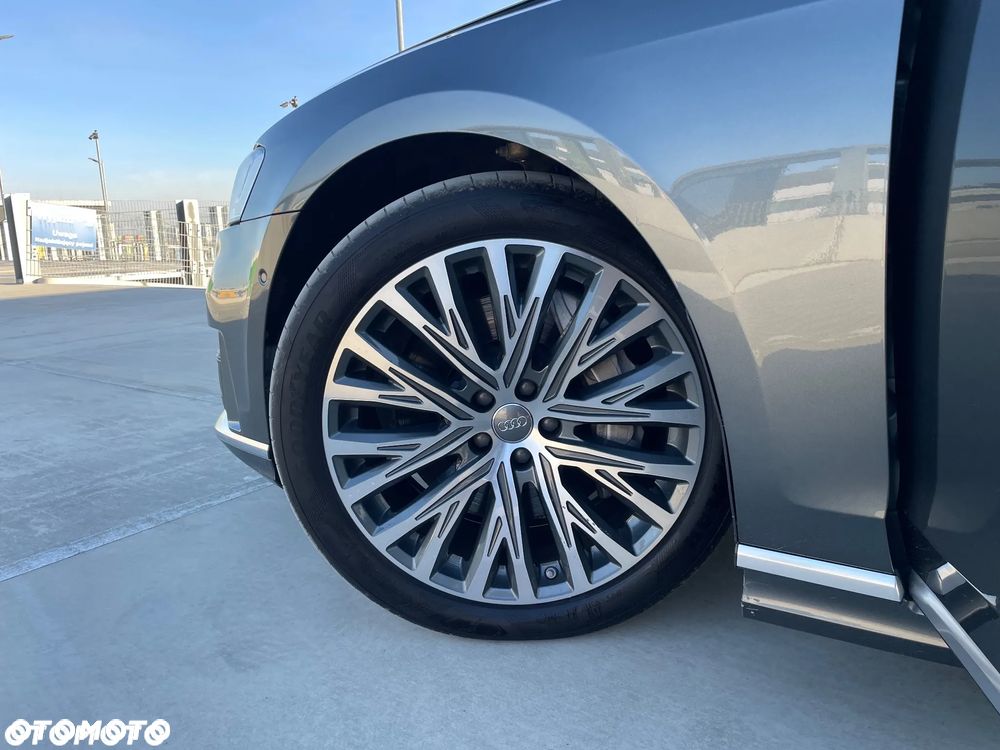 Audi A8 L 55 TFSI mHEV Quattro Tiptr - 12