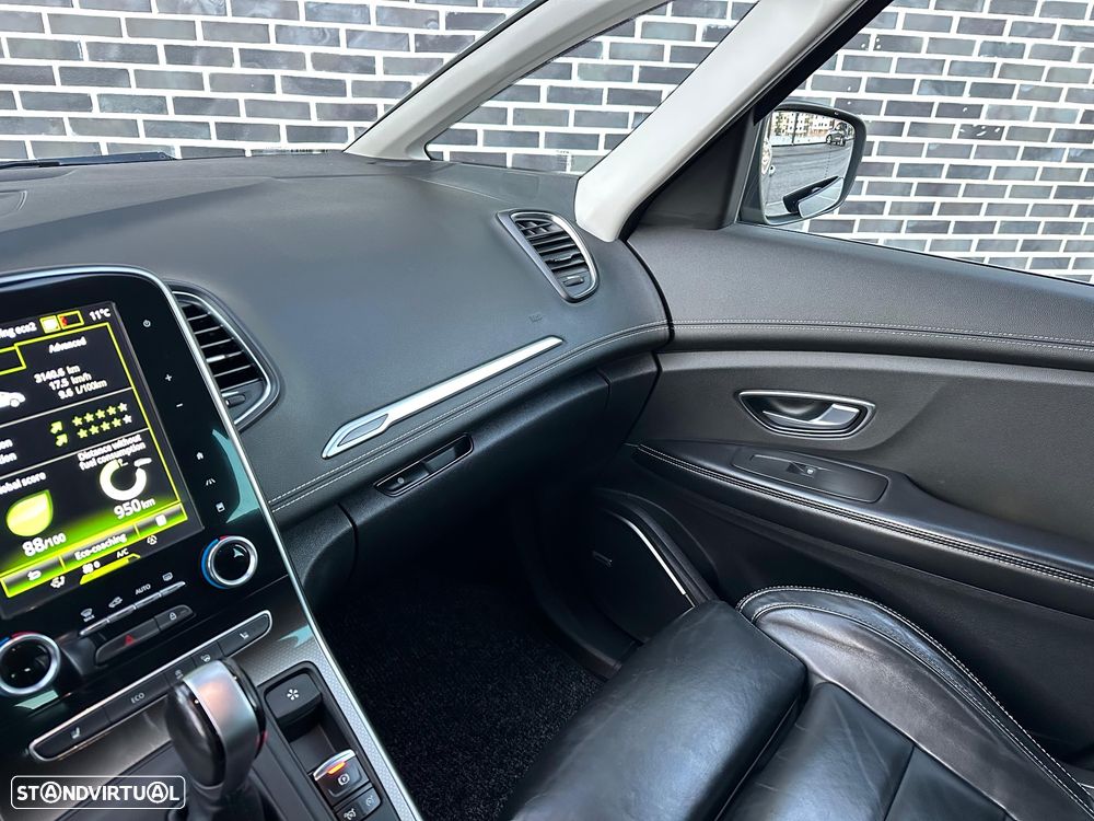 Renault Grand Scénic dCi 110 EDC Paris - 15