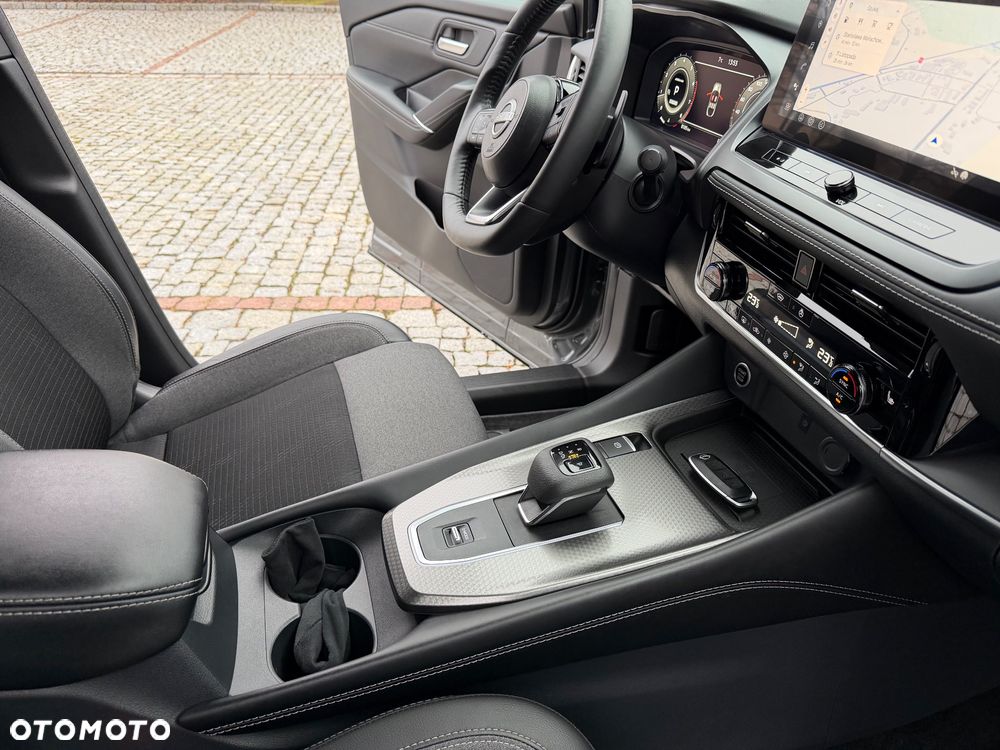 Nissan Qashqai 1.3 DIG-T MHEV N-Connecta Xtronic - 20