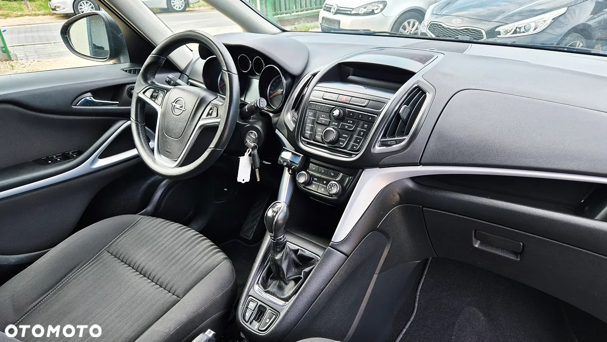 Opel Zafira 1.4 T Cosmo - 33