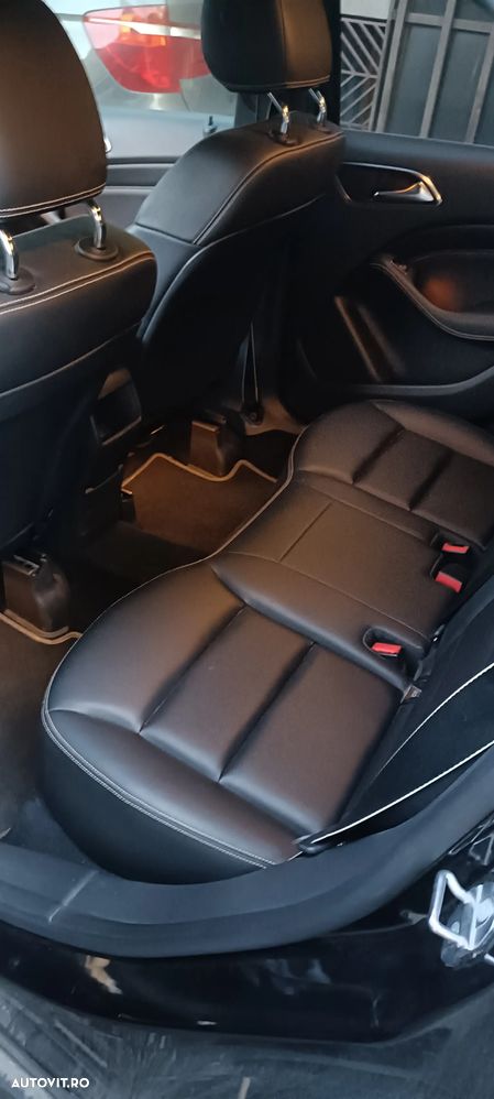 Mercedes-Benz B 200 d 7G-DCT AMG Line - 9