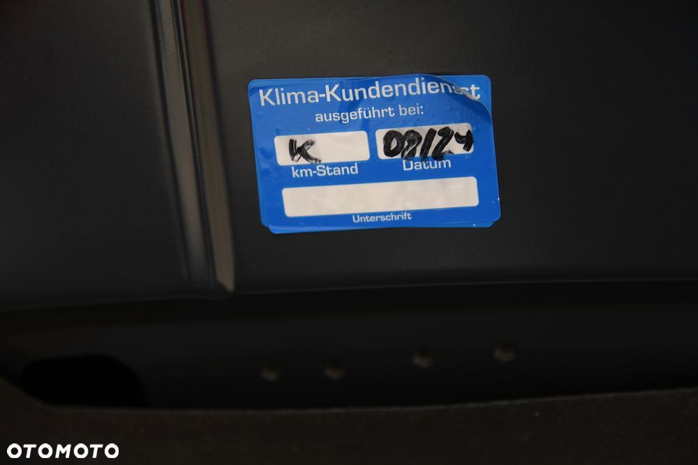 Volkswagen Tiguan 2.0 TDI DPF 4Motion BlueMotion Technology DSG Sport & Style - 37