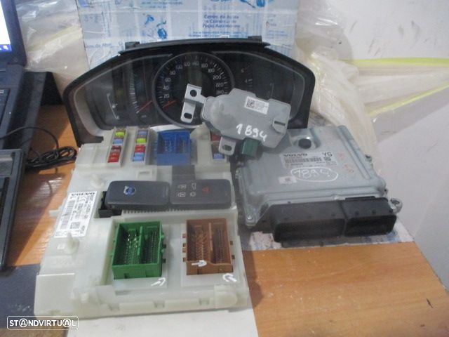 Centralina 31336983 0281018414  31327747  31327996AA  BG9T14C256GA  P31340734  7G9N3F880DE  VOLVO XC60 2014 2.0D 163CV 5P AZUL BOSCH - 1
