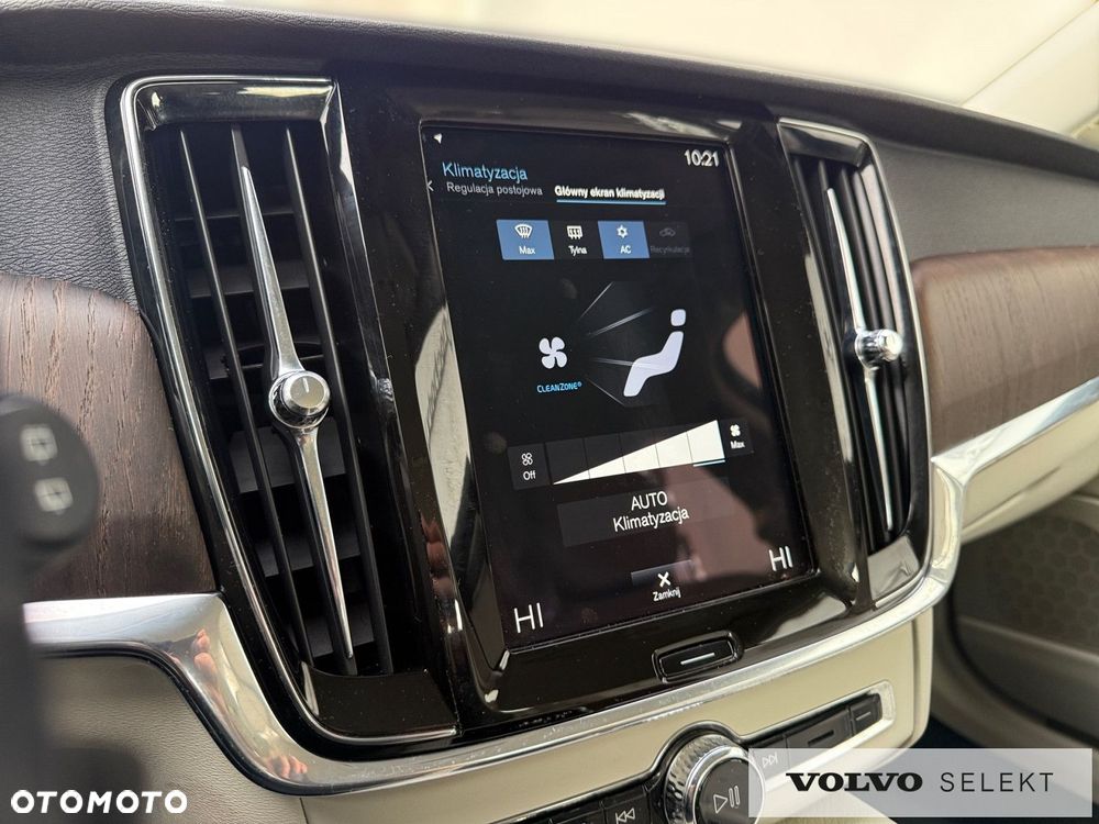 Volvo V90 Cross Country - 22