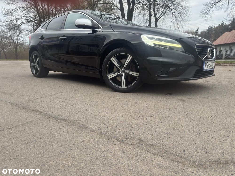 Volvo V40 D4 Drive-E R-Design Summum - 4