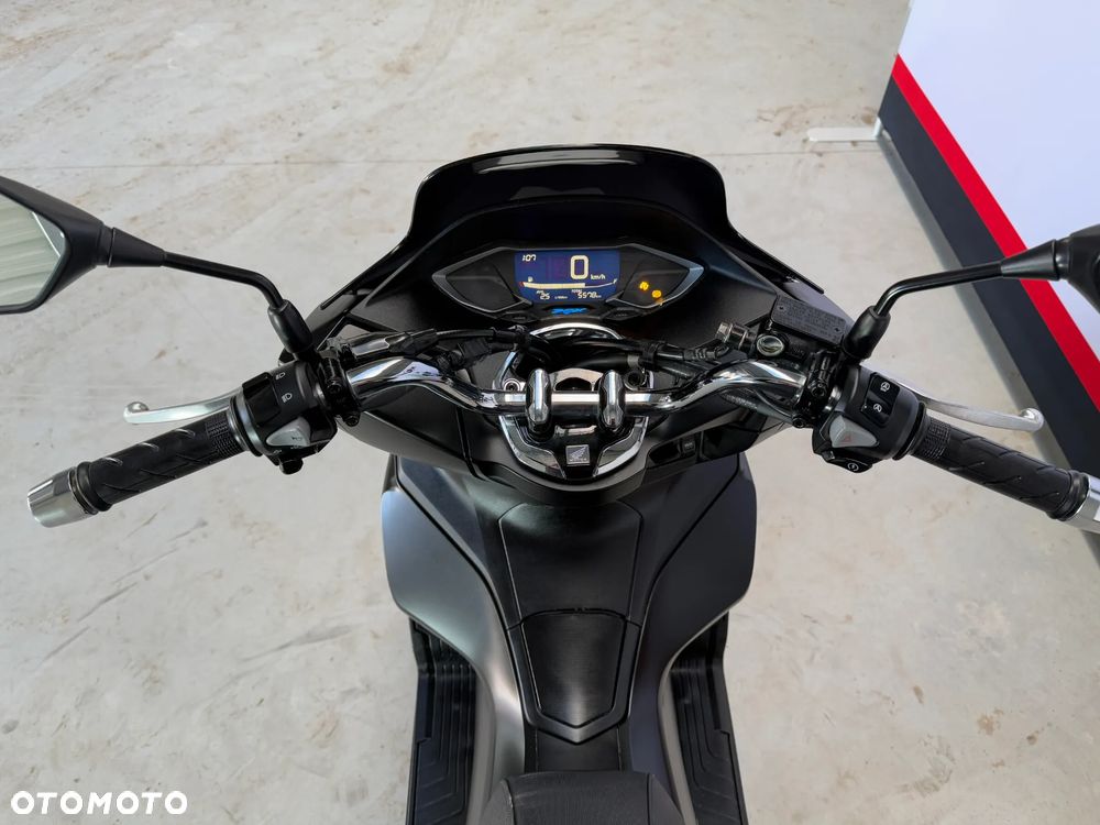 Honda PCX - 9