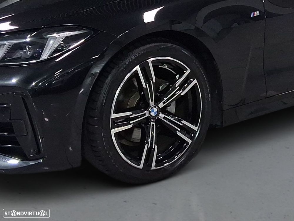 BMW 420 d Pack Desportivo M Auto - 4