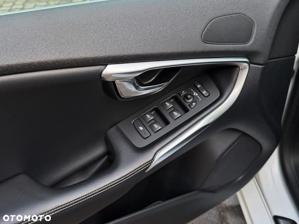 Volvo V40 D3 RDesign - 23