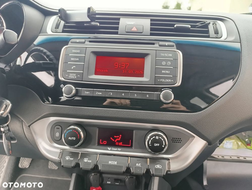 Kia Rio 1.2 L Business Line - 25