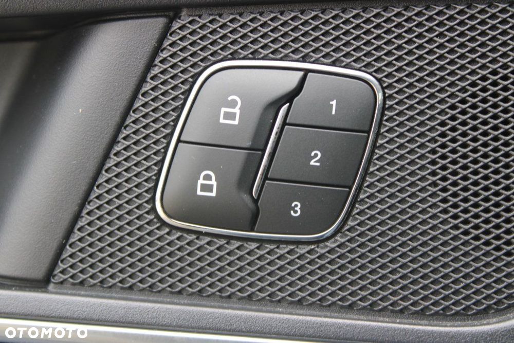 Ford S-Max - 24