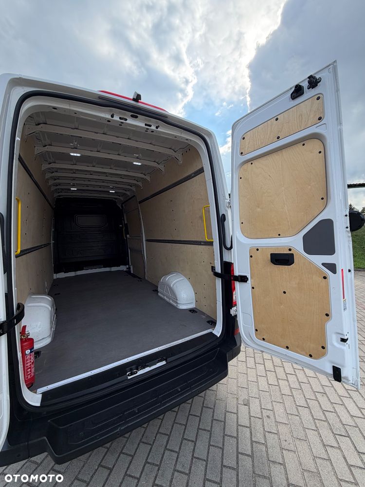 Volkswagen Crafter - 26