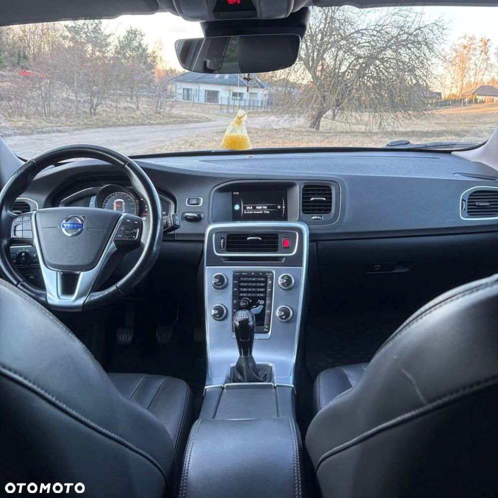 Volvo V60 D3 Summum - 8