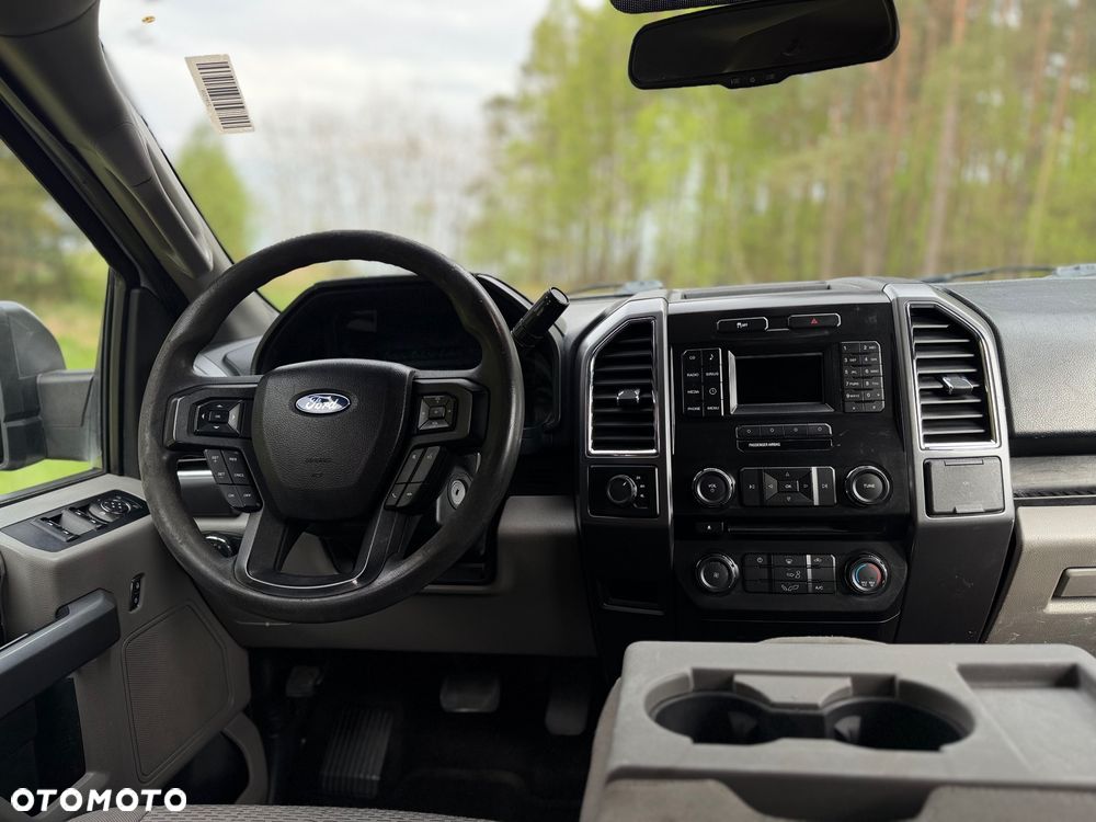 Ford F150 - 12
