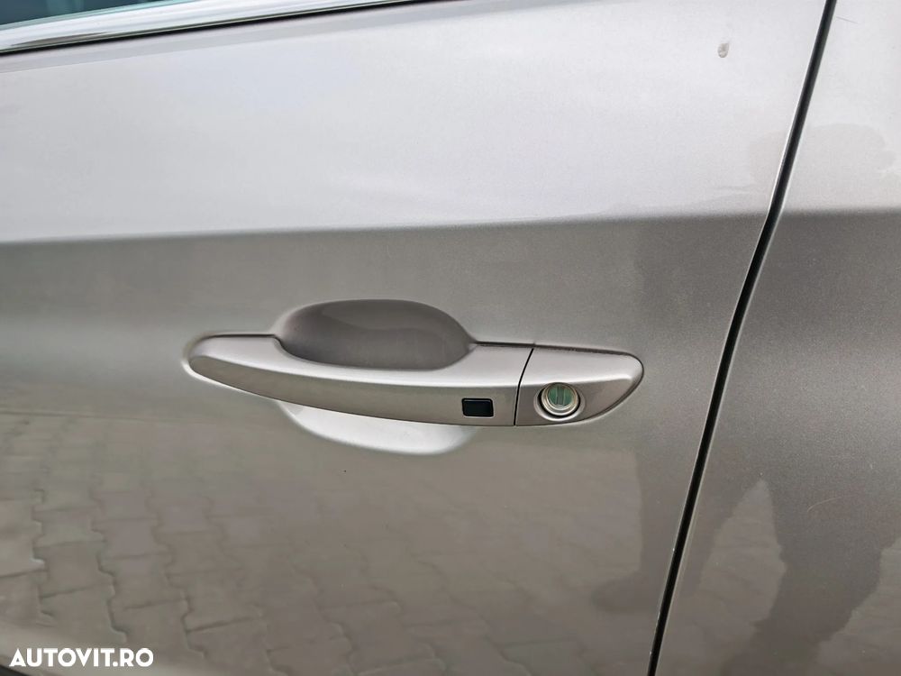 Hyundai Tucson 2.0 CRDI 4WD Automatik Style - 15