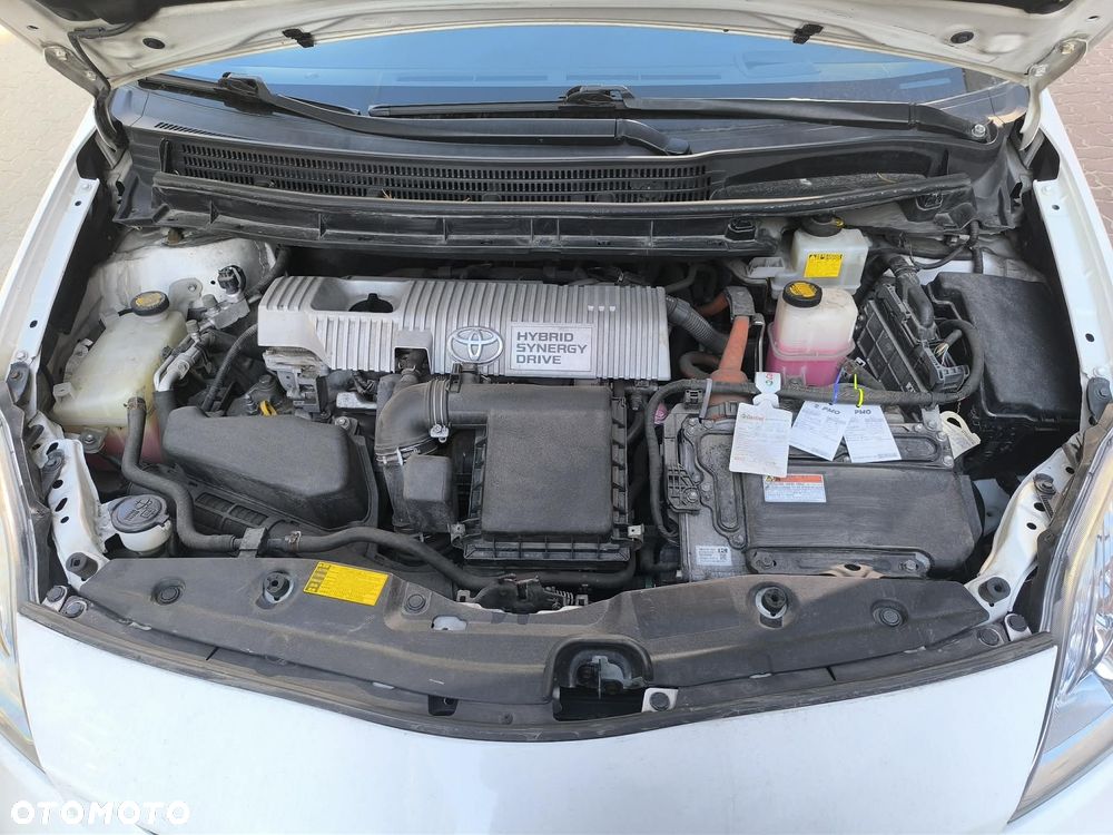 Toyota Prius - 16