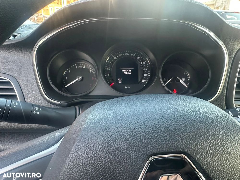 Renault Megane Estate TCe GPF Life - 7