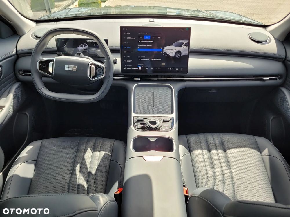 Geely Starray EM-i 1.5 PHEV Pro - 11