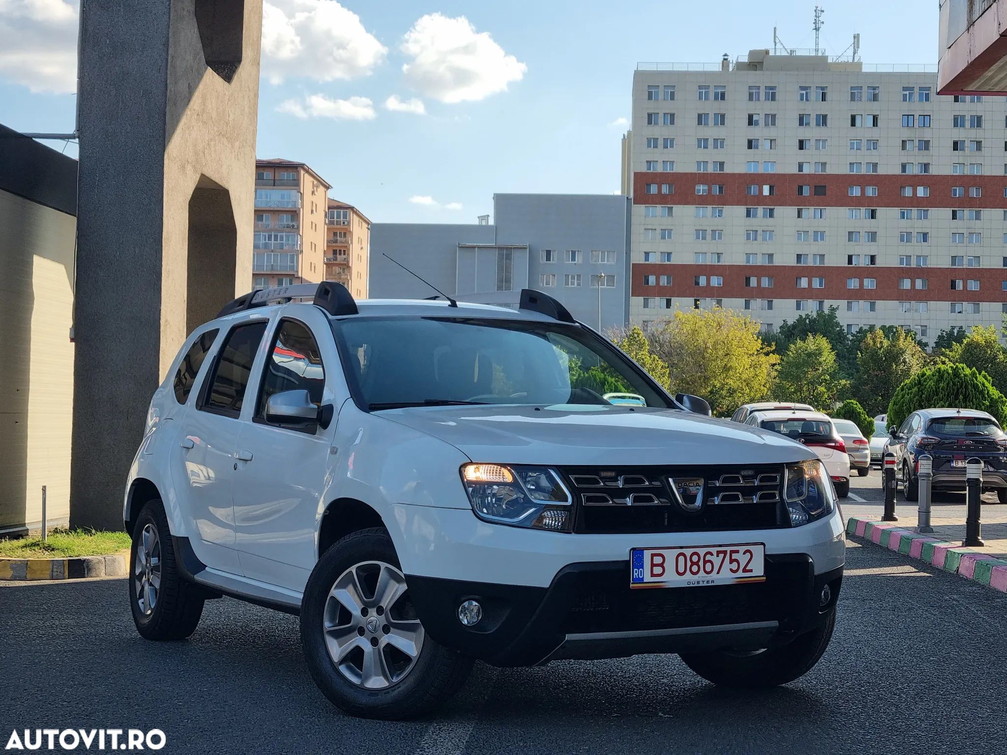 Dacia Duster 1.2 TCe 4x4 Laureate - 1