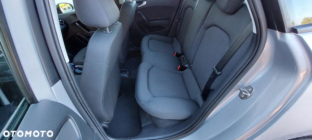 Audi A1 Sportback 1.2 TFSI S line Sportpaket - 21