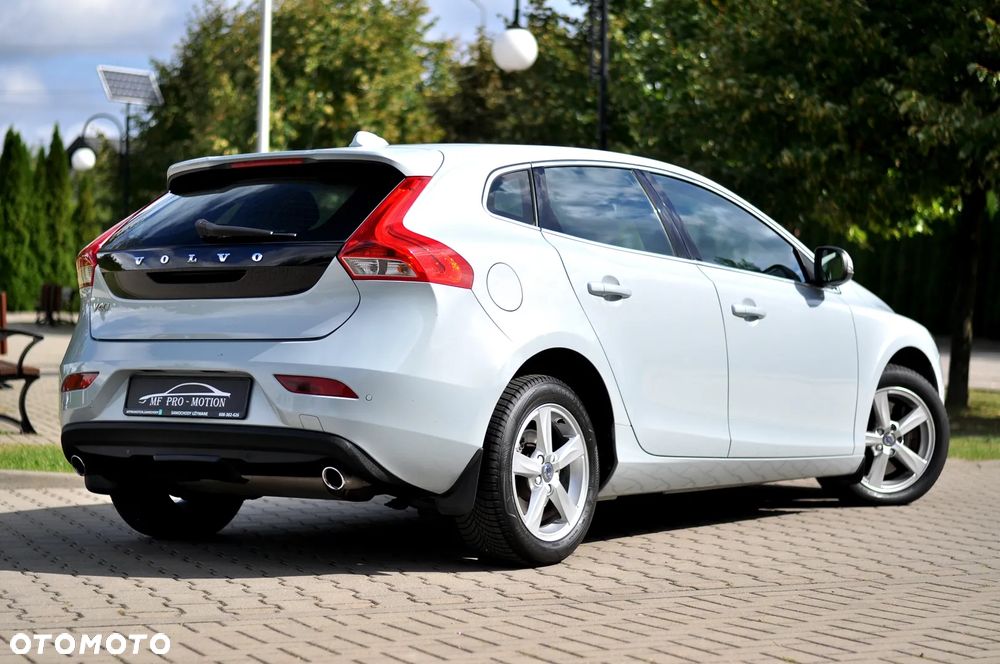 Volvo V40 D3 Inscription - 15