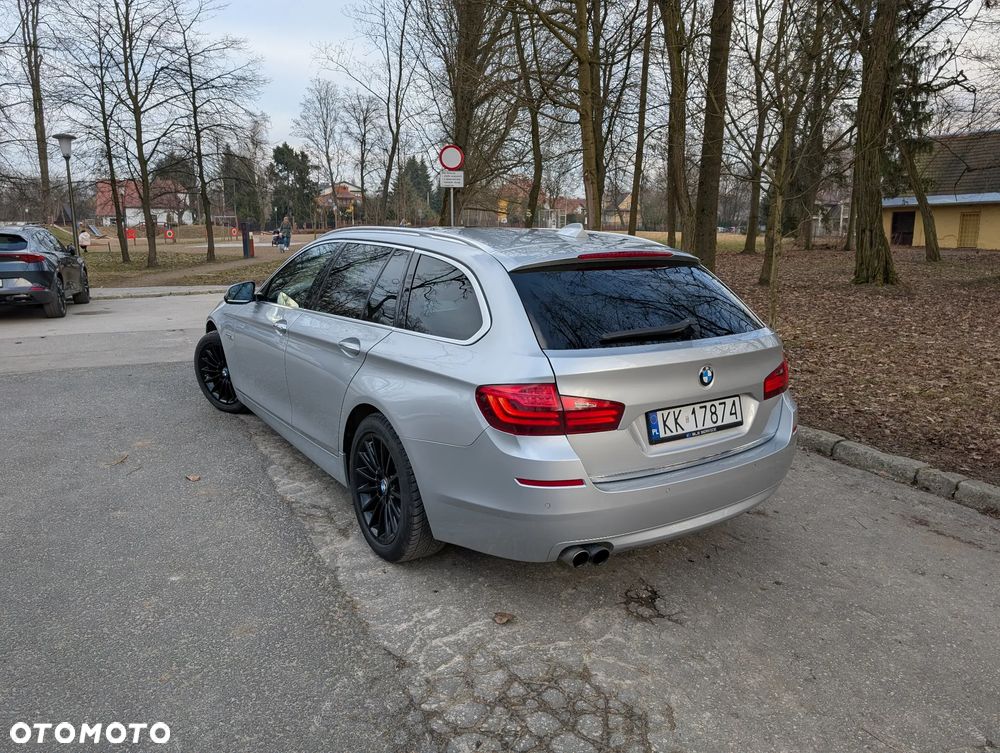 BMW Seria 5 528i xDrive Luxury Line - 5