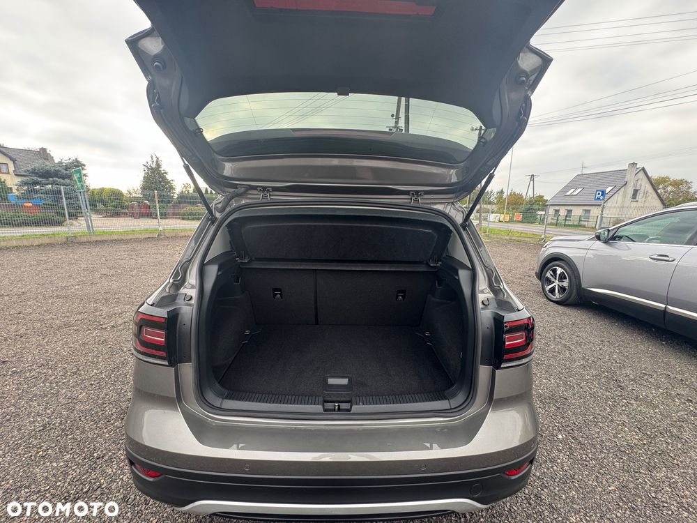 Volkswagen T-Cross - 28