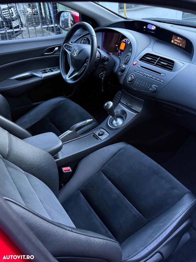 Honda Civic 1.8i-VTEC Sport - 14