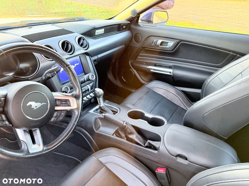 Ford Mustang 5.0 V8 GT - 9