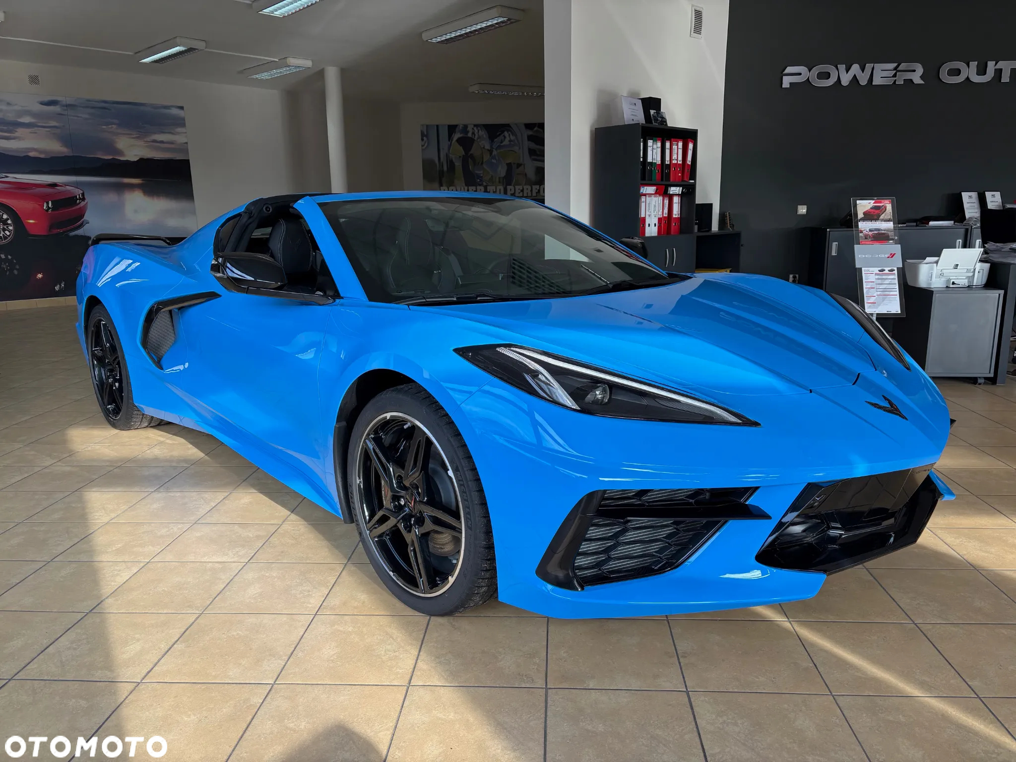 Chevrolet Corvette - 23