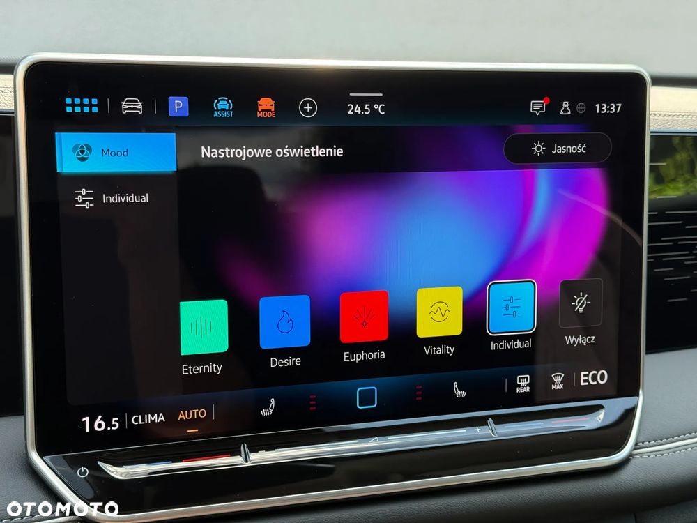 Volkswagen Tiguan 1.5 eHybrid PHEV 150kW Elegance DSG - 29