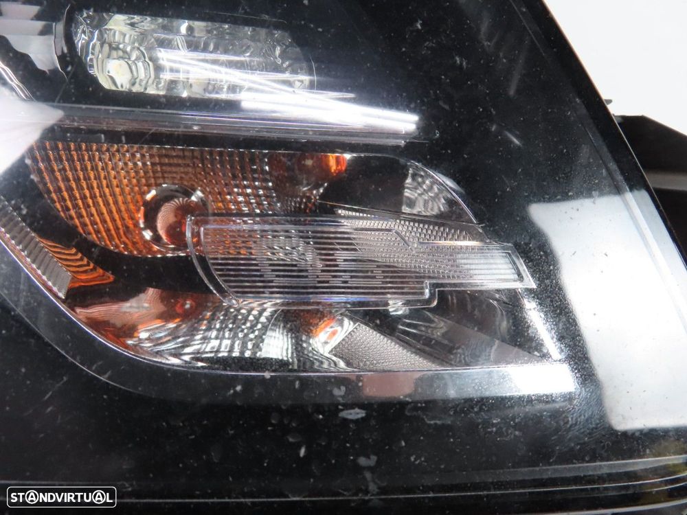 Farol Xenon Direito Usado / Original AUDI Q5 (8RB) 8R0941030AF - 3