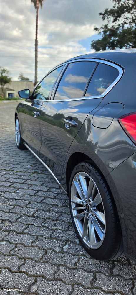 Ford Focus 1.5 EcoBoost Vignale - 14