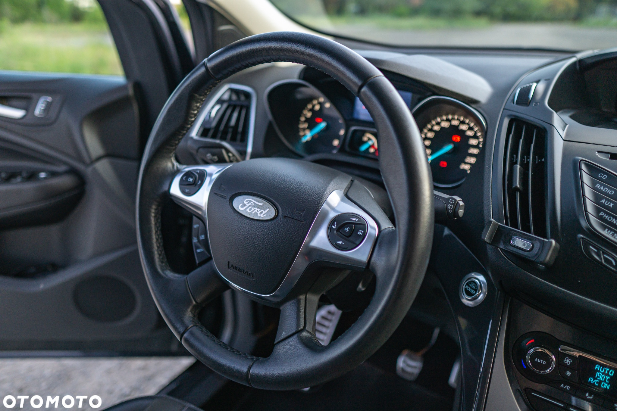 Ford Kuga 1.6 EcoBoost 2x4 Individual - 23