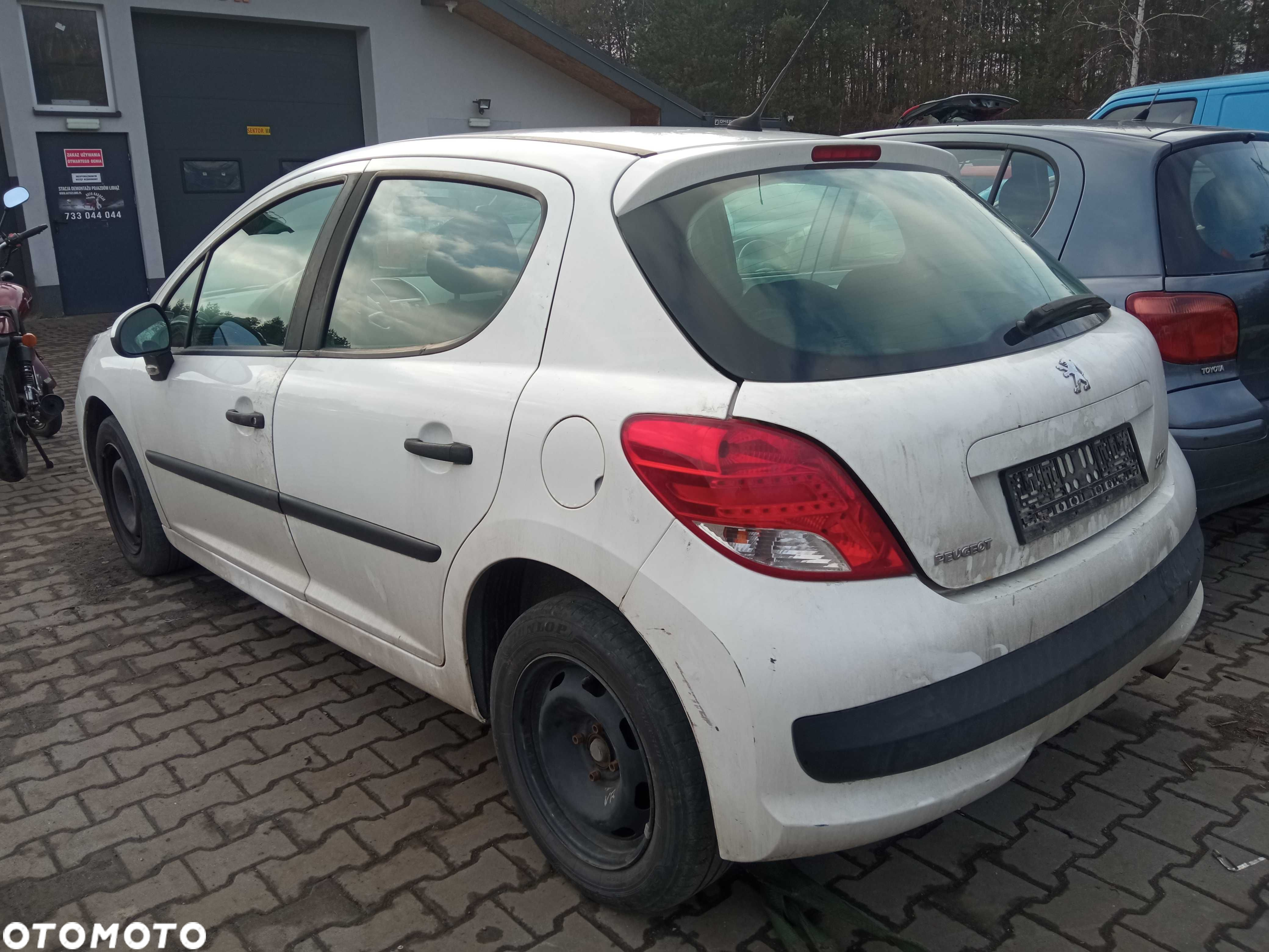 Peugeot 207 1.4 VTi 16v *na części* - 3