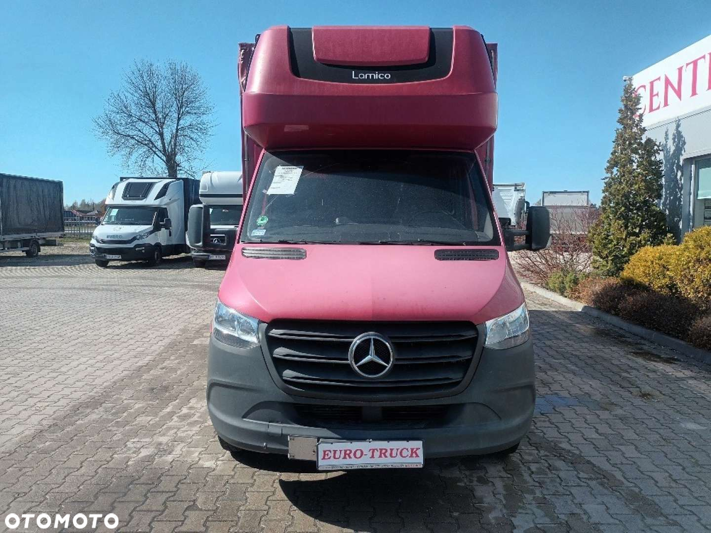 Mercedes-Benz Sprinter - 11