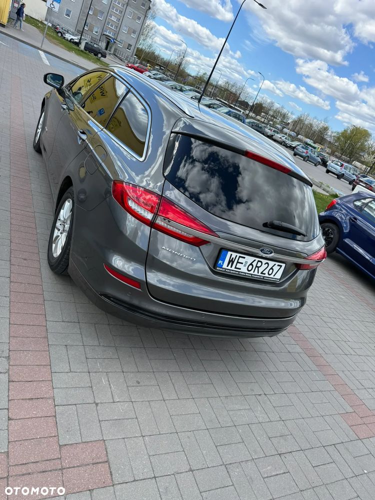 Ford Mondeo 2.0 Hybrid Titanium - 11
