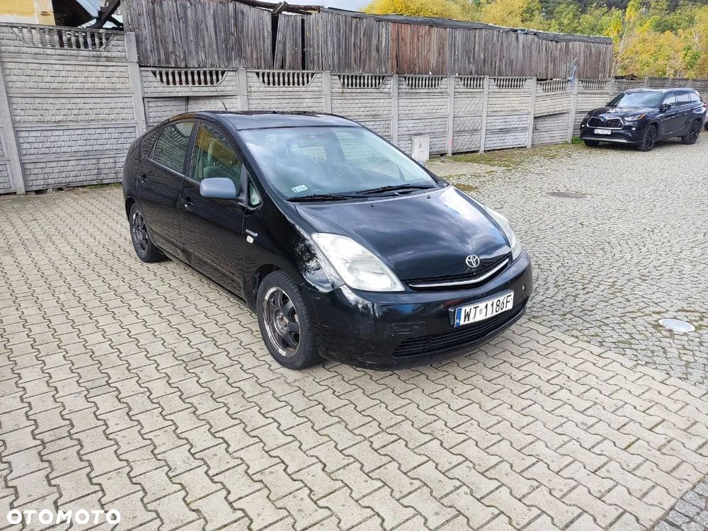 Toyota Prius 1.5 VVT-i Prestige - 1