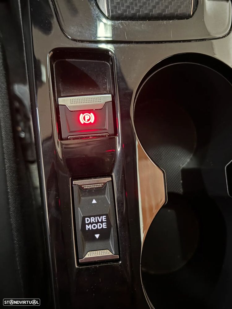 Peugeot e-2008 50 kWh Allure Pack - 27