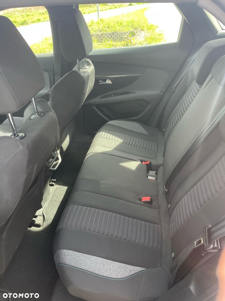 Peugeot 3008 PureTech 130 Stop & Start GPF EAT8 Active Business-Paket - 10
